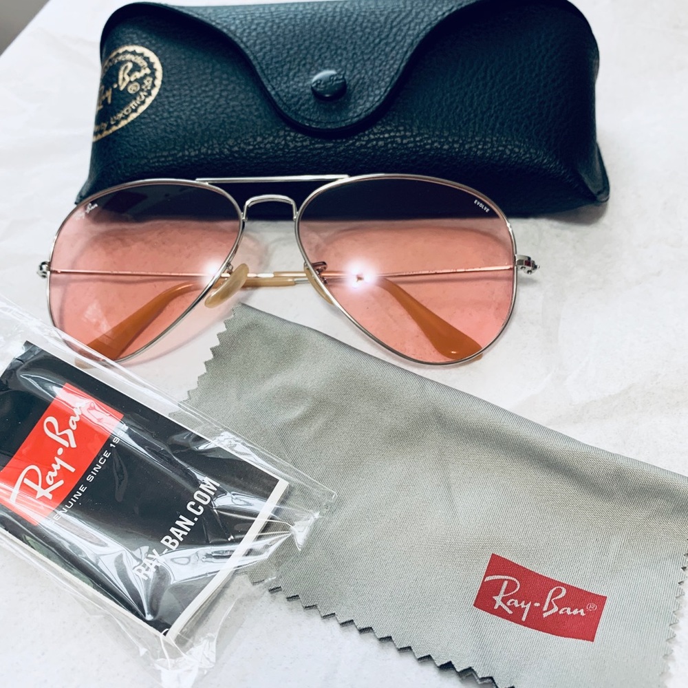 NWOT Ray-Ban Gold/Pink Evolve Aviator Sunglasses